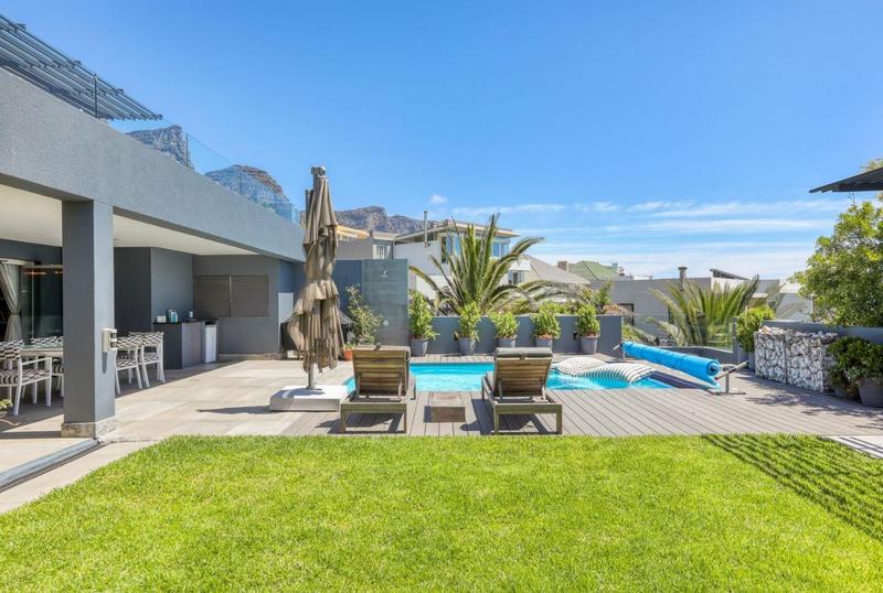 6 Bedroom Property for Sale in Camps Bay Western Cape